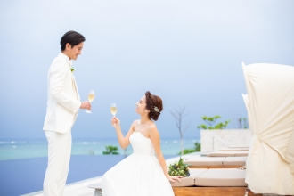 【ザ・ひらまつ ホテルズ＆リゾーツ 宜野座】全国の美食家たちに愛されるひらまつのホテルで、美食のリゾートウエディングを